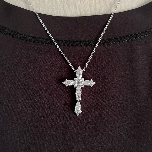 Bella Luce 2.23 CTW Rhodium over Sterling Silver Cross Pendant 18” chain - Picture 5 of 5